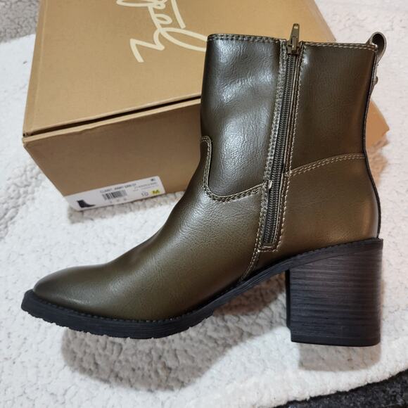 NEW ZODIAC Womens Claret Block Heel Bootie Army Green SIZE 10 M - Picture 2 of 7
